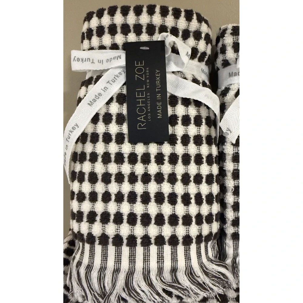Rachel Zoe Towel Set 30x56 16x30 12x18. 6 Pieces In Set! New With Tags!